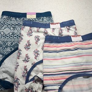 Cacique Women's Patterned Underwear Set of 3 - Size 18/20